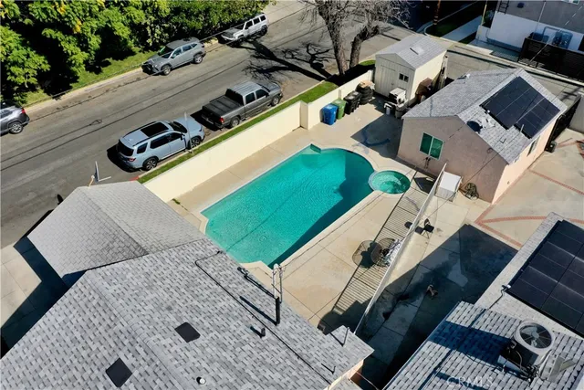 $1,599,000 | 5654 Stansbury Avenue, Van Nuys, CA 91401