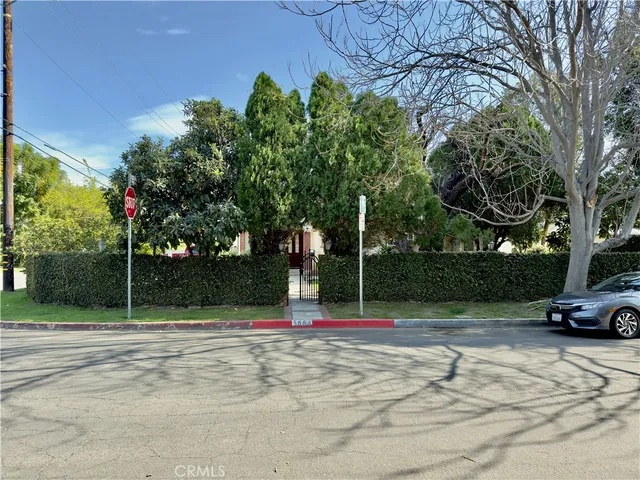 $1,599,000 | 5654 Stansbury Avenue, Van Nuys, CA 91401