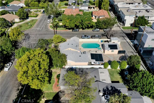 $1,599,000 | 5654 Stansbury Avenue, Van Nuys, CA 91401