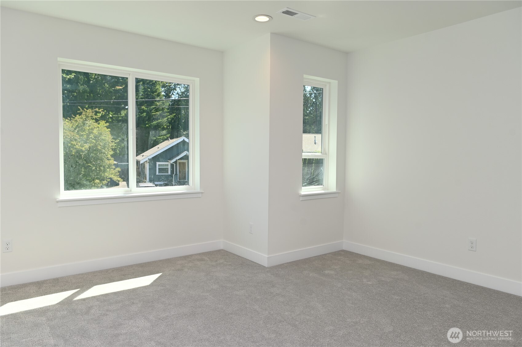 1323 Roland Street Bellingham, WA 98229 - Photo 16 of 16 an empty room with a window