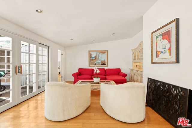 $25,000 | 1148 Coldwater Canyon Drive, Beverly Hills, CA 90210