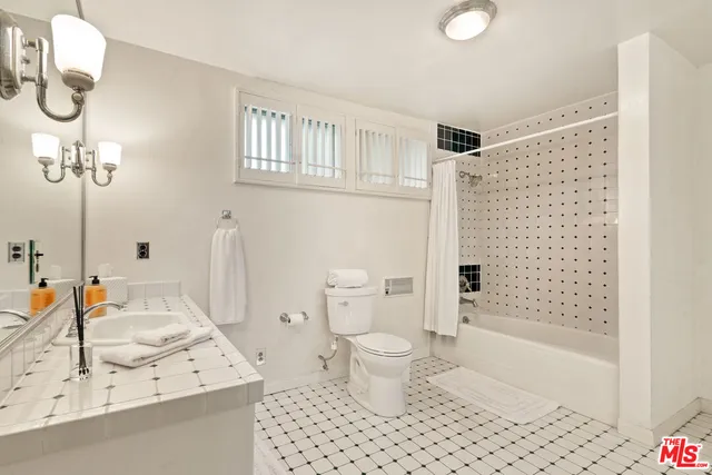 $25,000 | 1148 Coldwater Canyon Drive, Beverly Hills, CA 90210