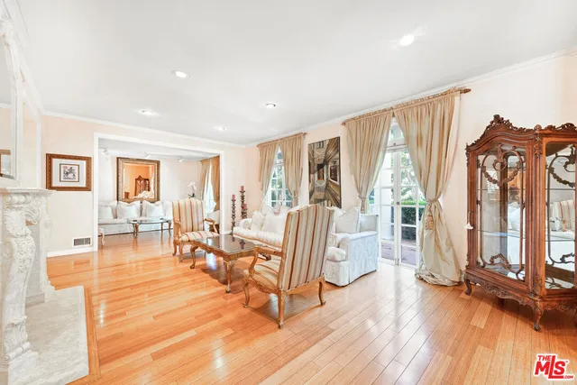 $25,000 | 1148 Coldwater Canyon Drive, Beverly Hills, CA 90210