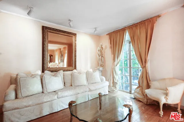 $25,000 | 1148 Coldwater Canyon Drive, Beverly Hills, CA 90210