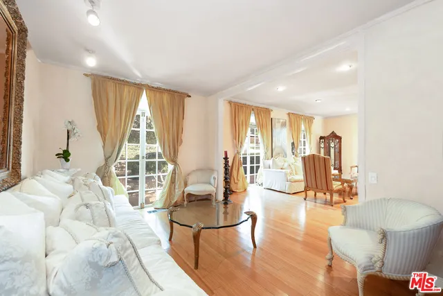 $25,000 | 1148 Coldwater Canyon Drive, Beverly Hills, CA 90210