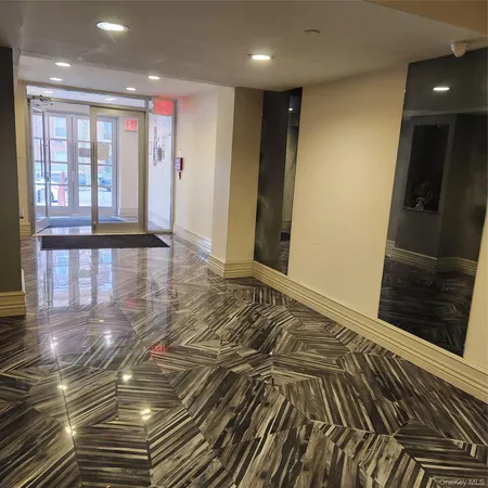 $3,400 | 85-15 120th Street, Unit 3A | Kew Gardens