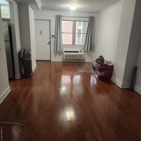 $3,400 | 85-15 120th Street, Unit 3A | Kew Gardens