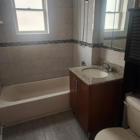 $3,400 | 85-15 120th Street, Unit 3A | Kew Gardens