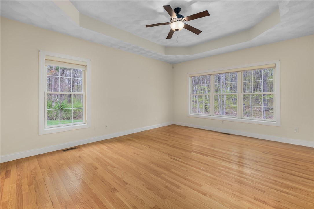 136 Rome Court Cranston, RI 02921 - Photo 20 of 35