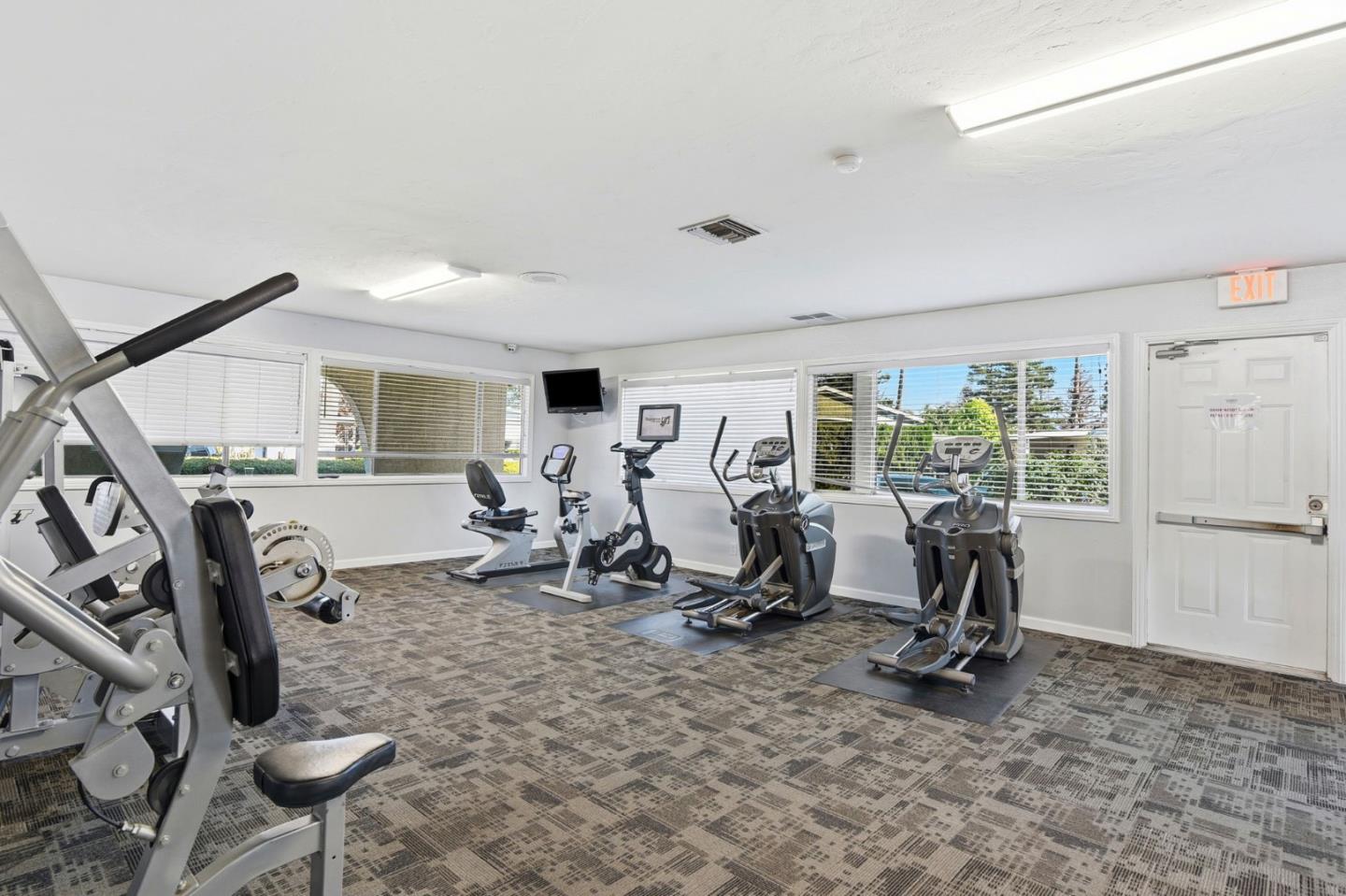 3637 Snell Avenue, Unit 248 San Jose, CA 95136 - Photo 27 of 33 a view of a room with gym equipment