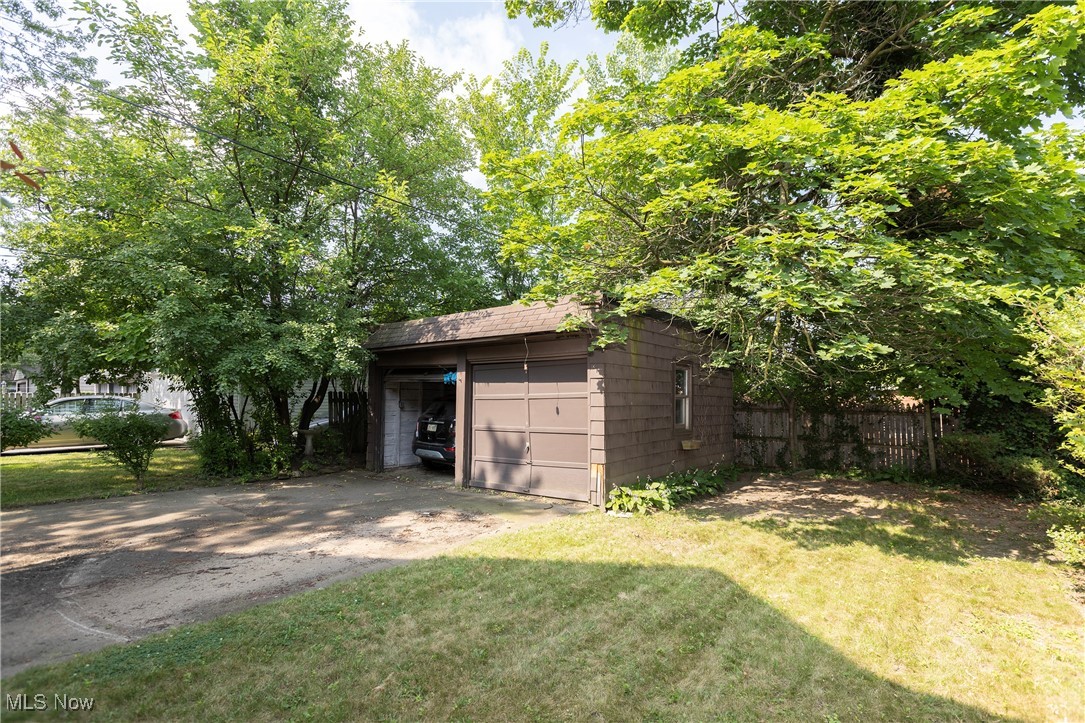 3666 Lindholm Road Cleveland, OH 44120 - Photo 41 of 42