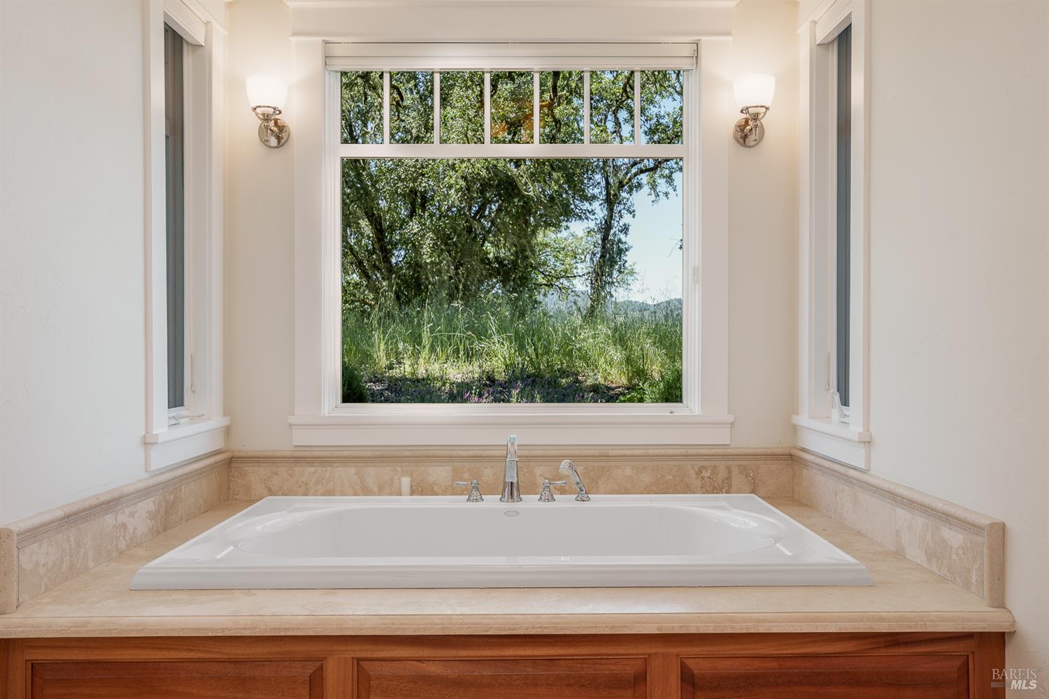 8601 East Potter Valley Road Potter Valley, CA 95469 - Photo 13 of 32
