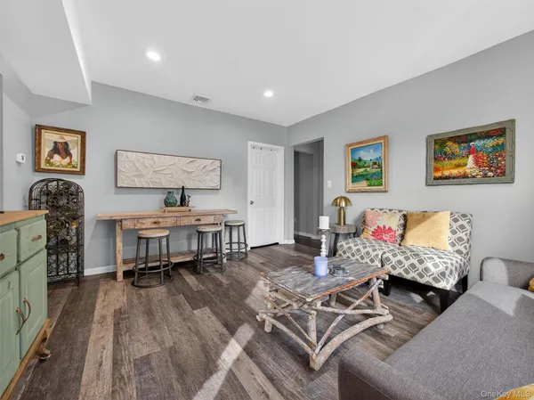 $880,000 | 24 East Park Place, Suffern, NY 10901