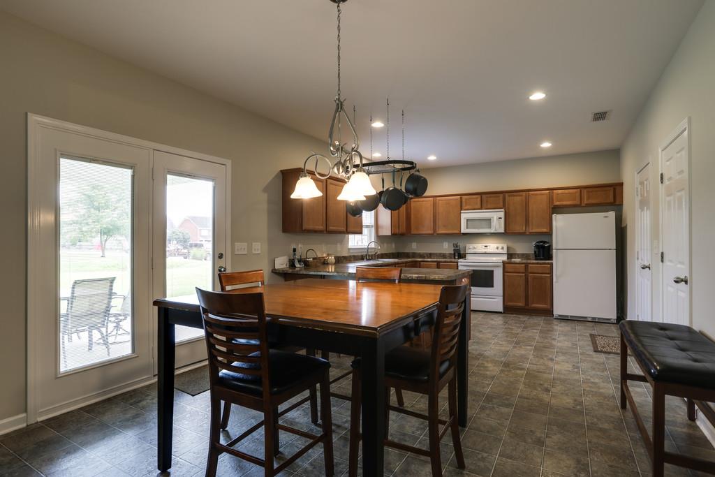 4051 Locerbie Circle Spring Hill, TN 37174 - Photo 10 of 30