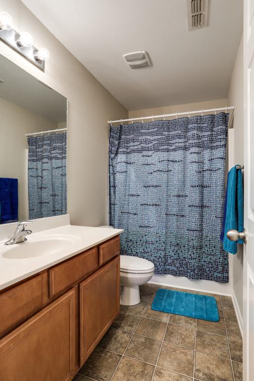 4051 Locerbie Circle Spring Hill, TN 37174 - Photo 22 of 30 Full Bathroom Upstairs