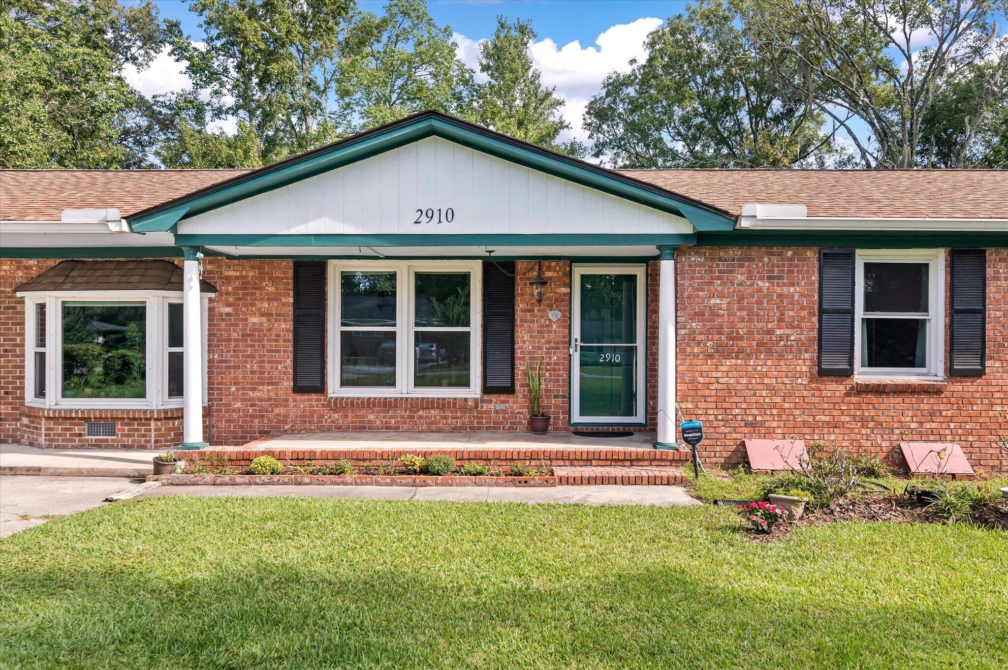 2910 Bolton Road Charleston, SC 29414 - Photo 2 of 19 04-2910 Bolton-26