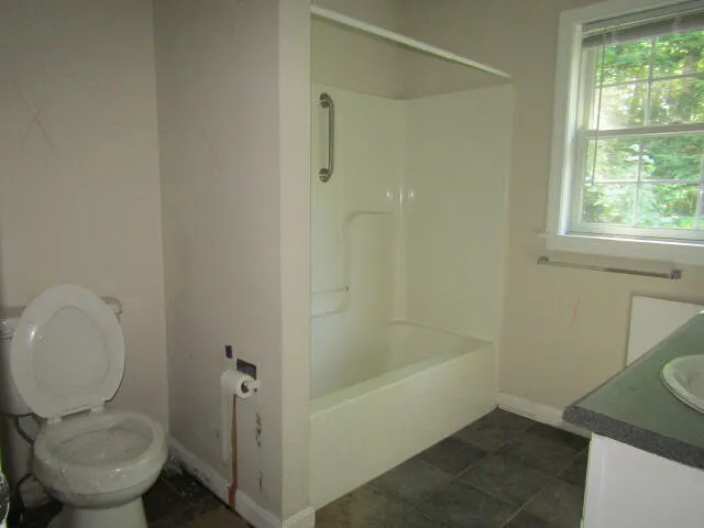 $99,900 | 55 Londonderry Lane, Belfast, ME 04915