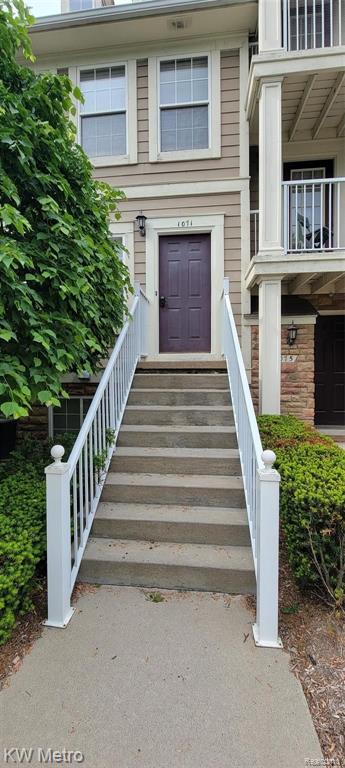 1071 Beaver Run Troy, MI 48083 - Photo 2 of 33