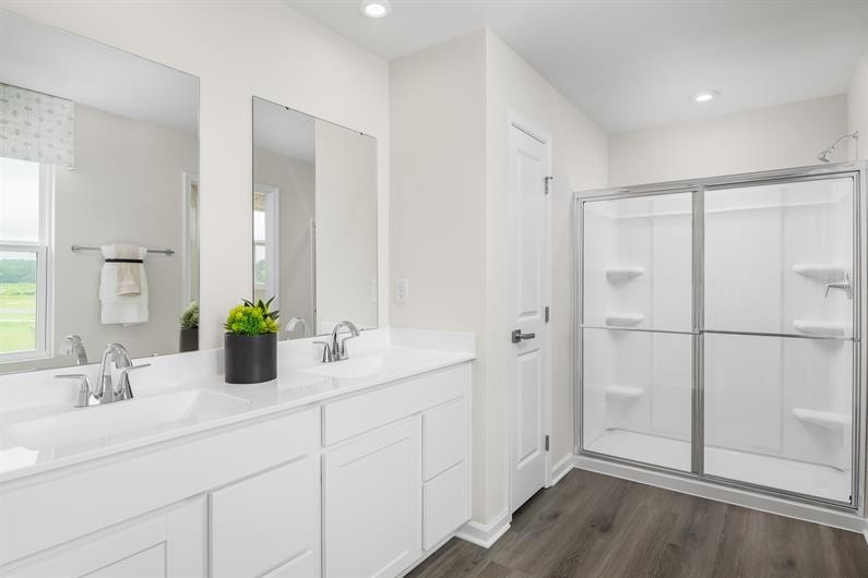 627 Merle Avenue Franklin, KY 42134 - Photo 13 of 19 a bathroom with a double vanity sink and mirror
