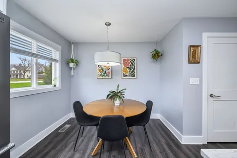 $625,000 | 608 Bridle Lane, Wheaton, IL 60187