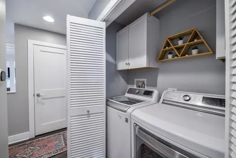 $625,000 | 608 Bridle Lane, Wheaton, IL 60187