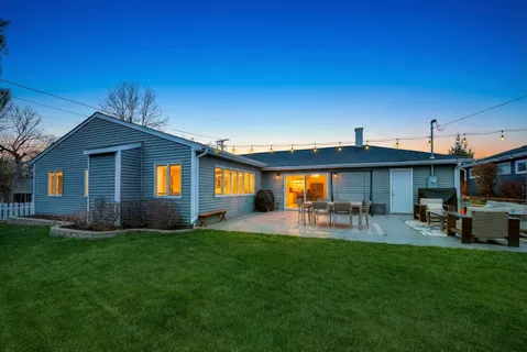 $625,000 | 608 Bridle Lane, Wheaton, IL 60187