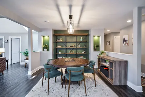 $625,000 | 608 Bridle Lane, Wheaton, IL 60187