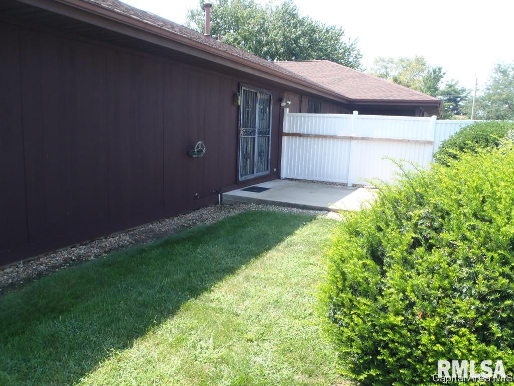 2605 Cooper Avenue Springfield, IL 62704 - Photo 9 of 13