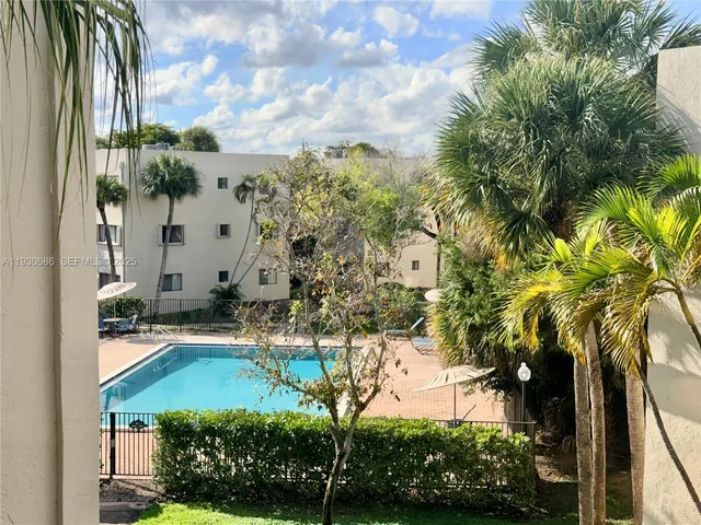$2,275 | 8065 Southwest 107th Avenue, Unit 313, Miami, FL 33173