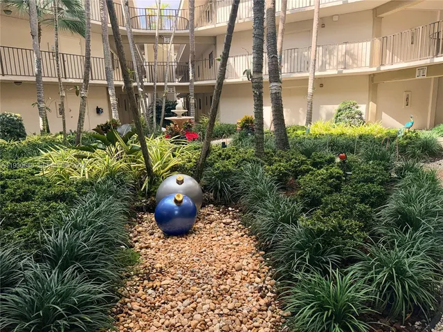 $2,275 | 8065 Southwest 107th Avenue, Unit 313, Miami, FL 33173