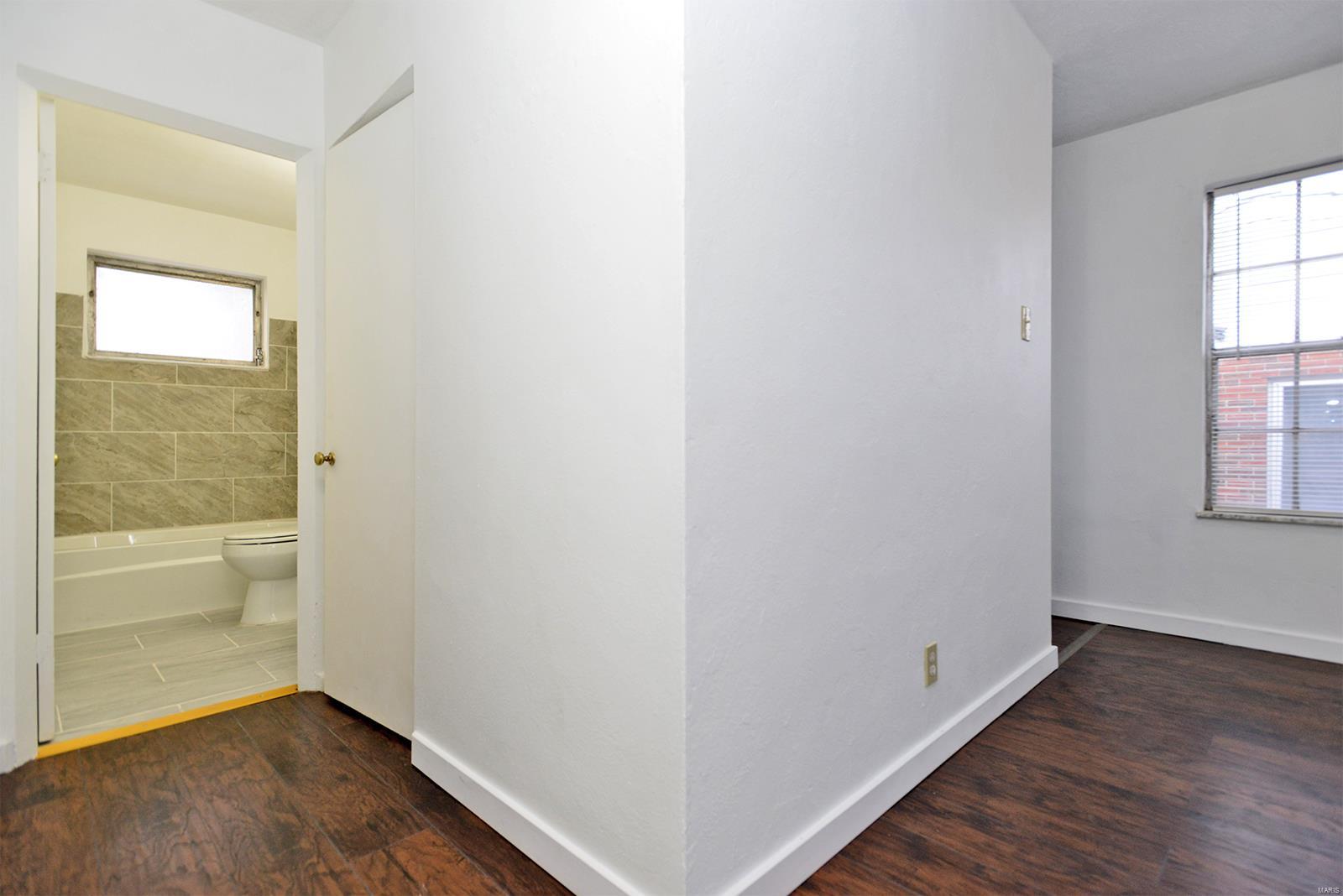 10847 Tesson Ferry Road St. Louis, MO 63123 - Photo 16 of 56 Gallery Image 16