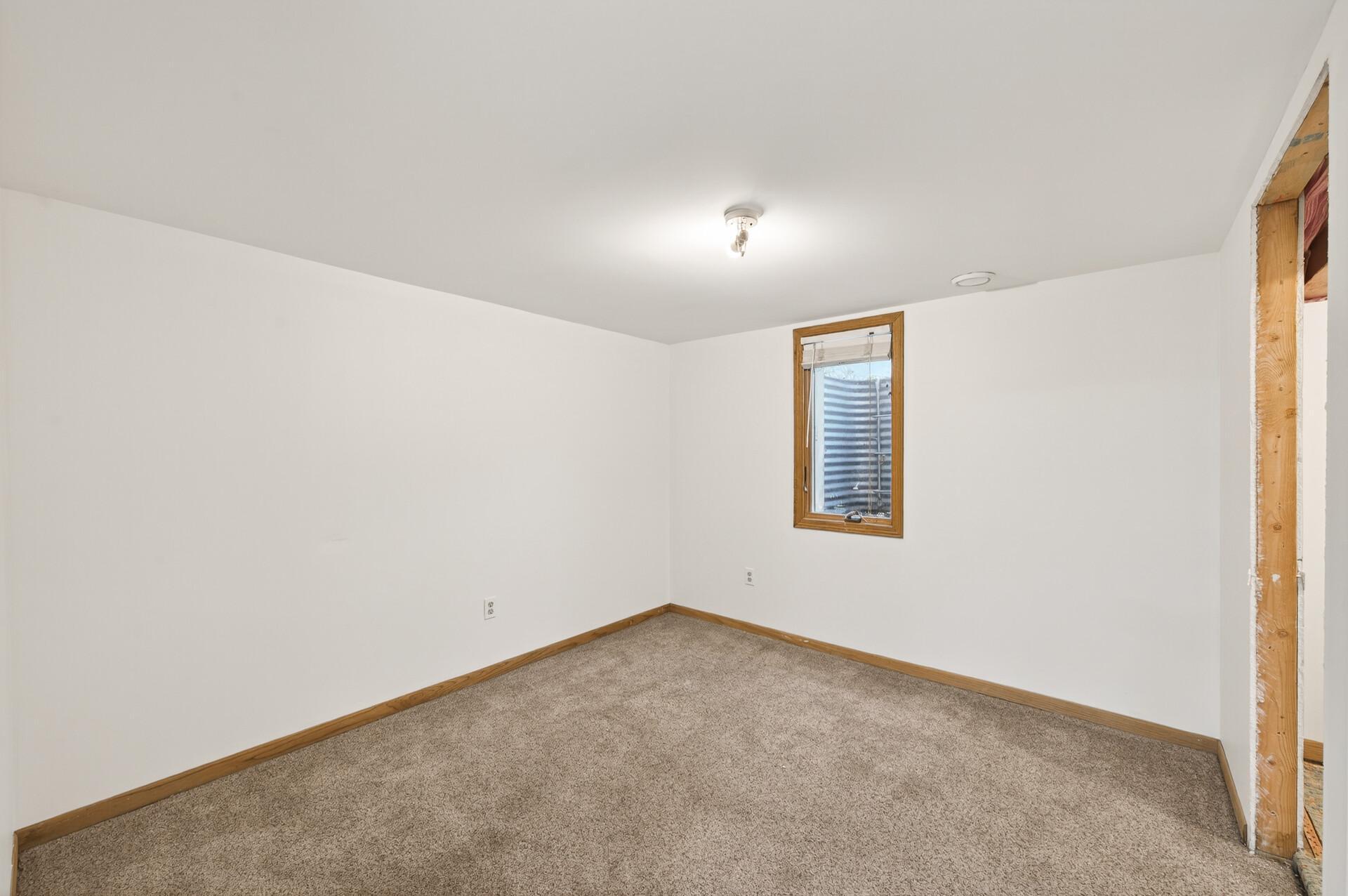 1056 Glenhill Road Shoreview, MN 55126 - Photo 22 of 34