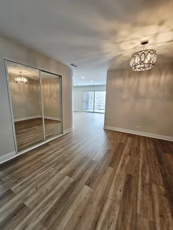 $2,100 | 1550 Sandpebble Drive, Unit 210, Wheeling, IL 60090