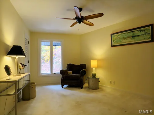 $1,100,000 | 5 Chesterfield Lakes Road, Chesterfield, MO 63005