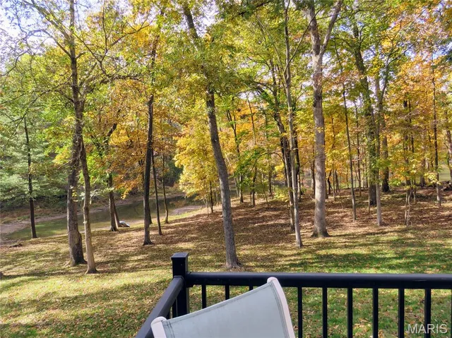 $1,100,000 | 5 Chesterfield Lakes Road, Chesterfield, MO 63005