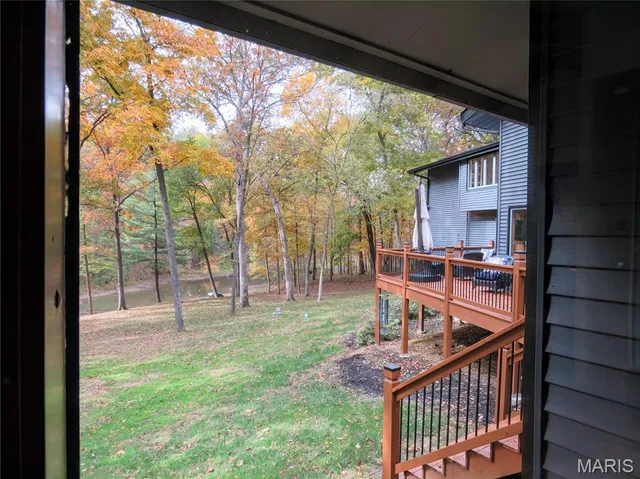 $1,100,000 | 5 Chesterfield Lakes Road, Chesterfield, MO 63005