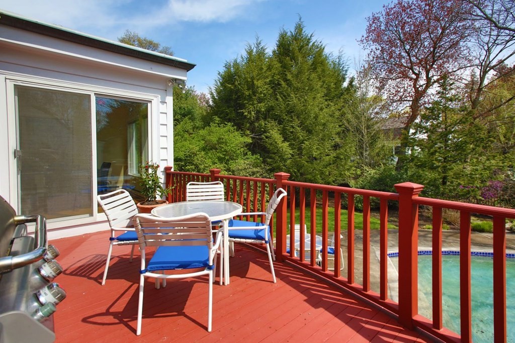 45 Ferncroft Road Newton, MA 02468 - Photo 22 of 25