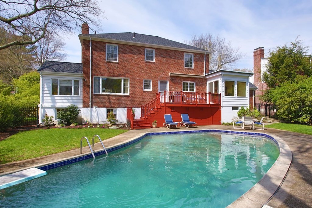 45 Ferncroft Road Newton, MA 02468 - Photo 24 of 25