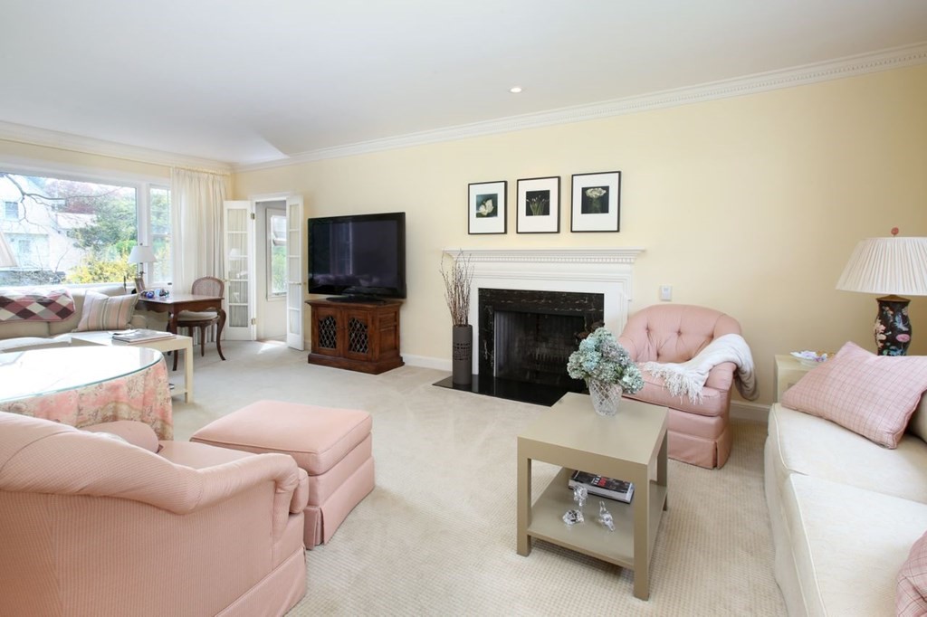 45 Ferncroft Road Newton, MA 02468 - Photo 4 of 25