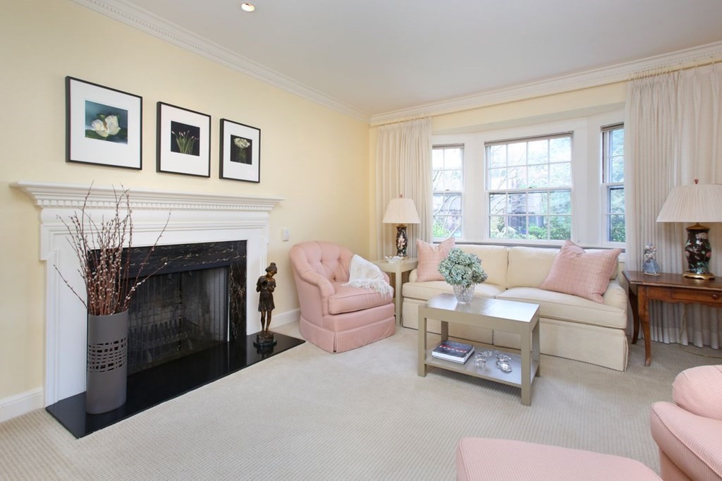 45 Ferncroft Road Newton, MA 02468 - Photo 5 of 25