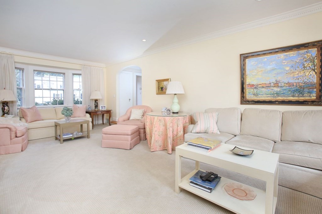 45 Ferncroft Road Newton, MA 02468 - Photo 6 of 25