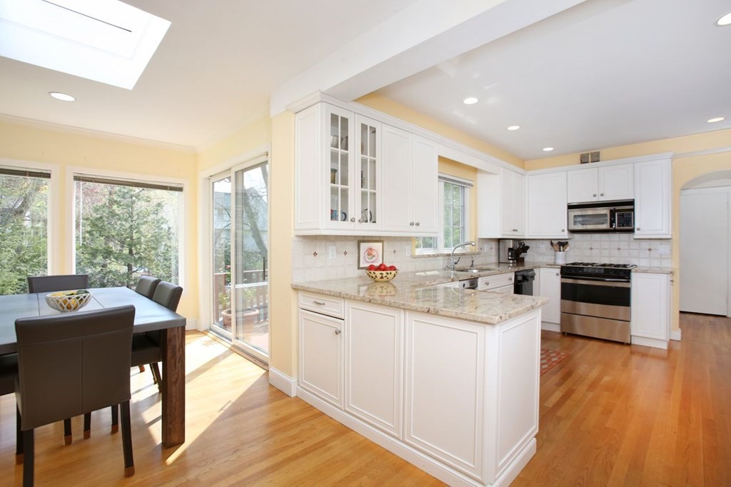 45 Ferncroft Road Newton, MA 02468 - Photo 9 of 25