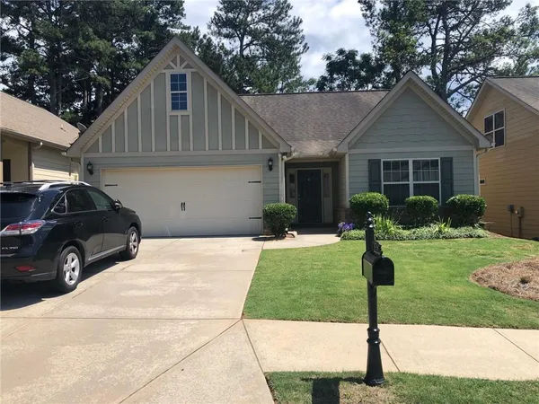 $2,095 | 4719 Sweet Water Drive, Gainesville, GA 30504