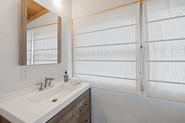 $665,000 | 8 Snow Road, Newbury, NH 03255