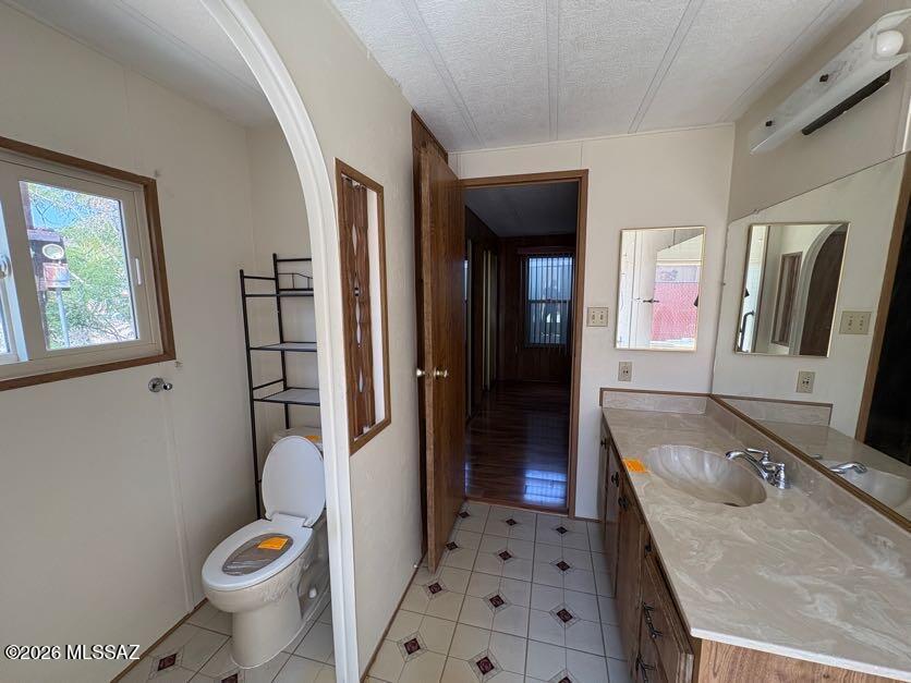 5788 West Rocking Cir Street Tucson, AZ 85713 - Photo 6 of 17 Primary Bathroom
