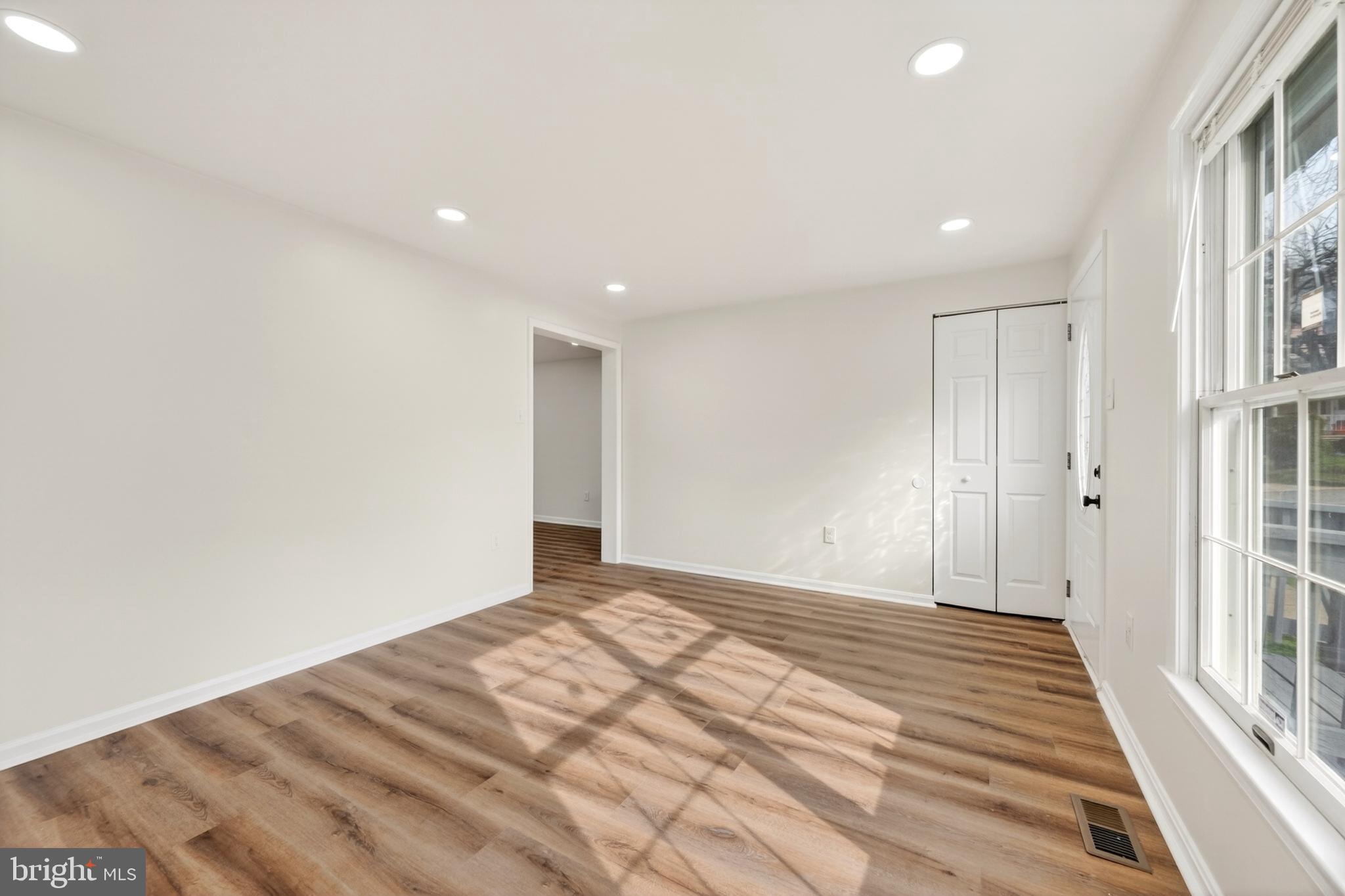 315 Nottingham Road Baltimore, MD 21229 - Photo 27 of 50 Gallery Image 27