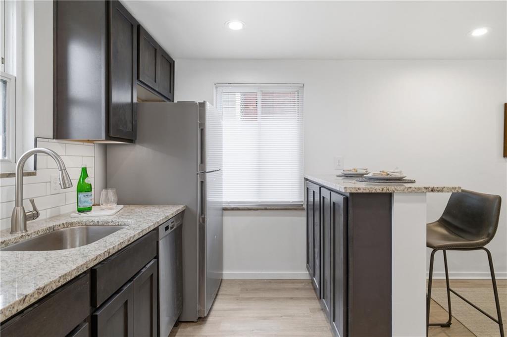 890 Rolling Rock Road Pittsburgh, PA 15234 - Photo 15 of 22 Gallery Image 15