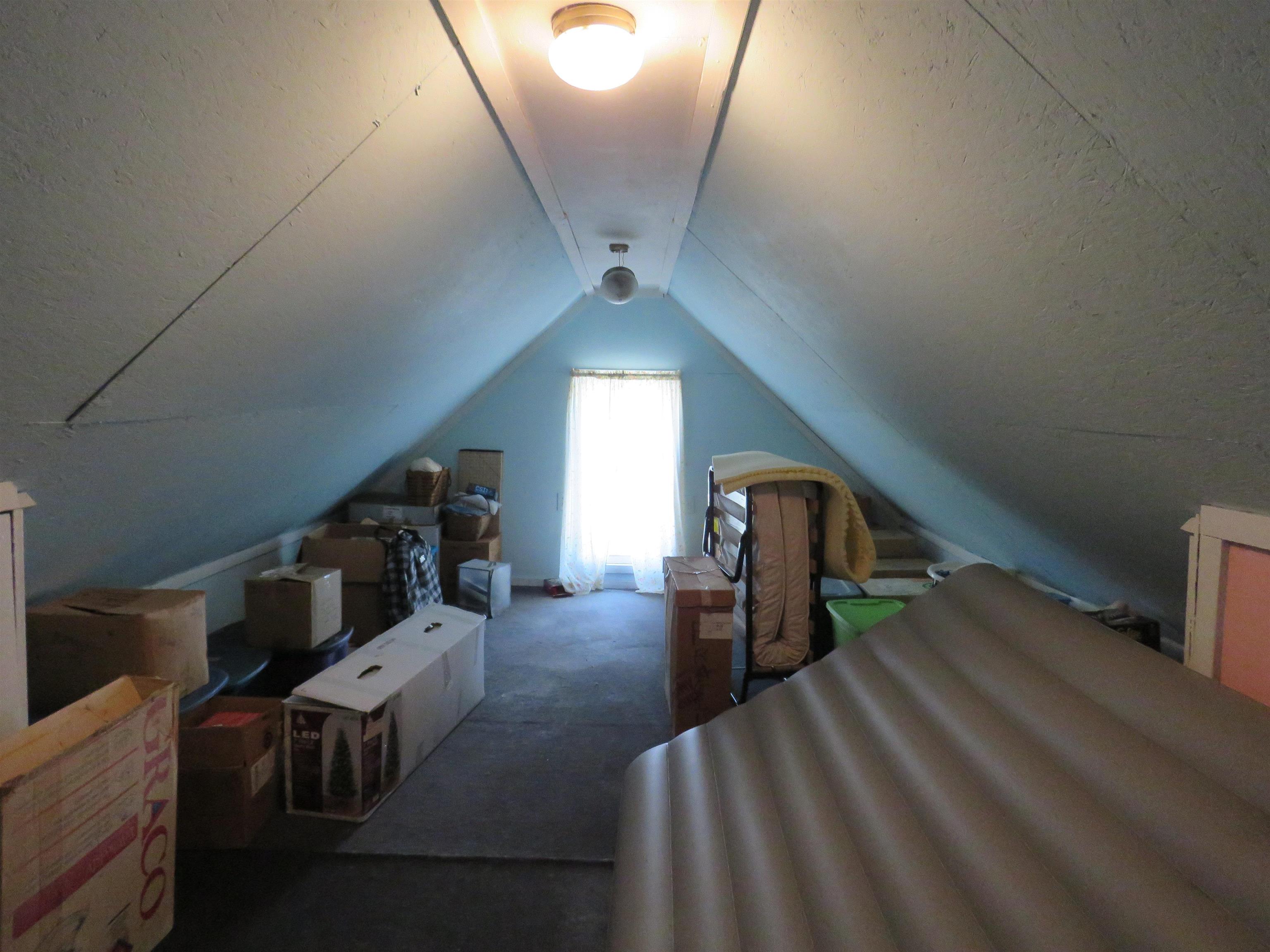 117 Church Street Tustin, MI 49688 - Photo 10 of 14 1947575-823a8c8d-af9c-482d-be00-89460c6e4d94.JPG