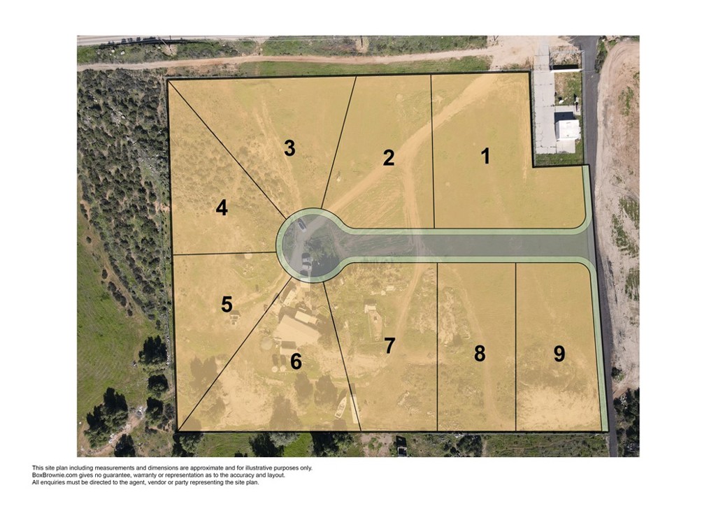 25099 Bundy Canyon Road Menifee, CA 92584 - Photo 2 of 16 a picture of a bathroom with a sink and a mirror