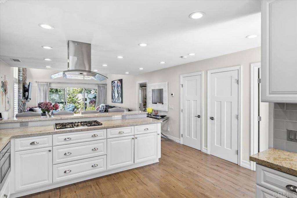201 Via Osuna Rancho Santa Fe, CA 92091 - Photo 10 of 44